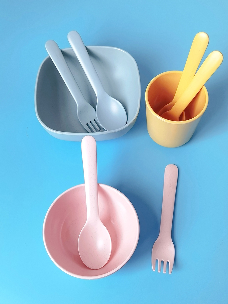 Set di Posate in Fibra di Bamb - Baby Food Restaurant recensione e prezzo