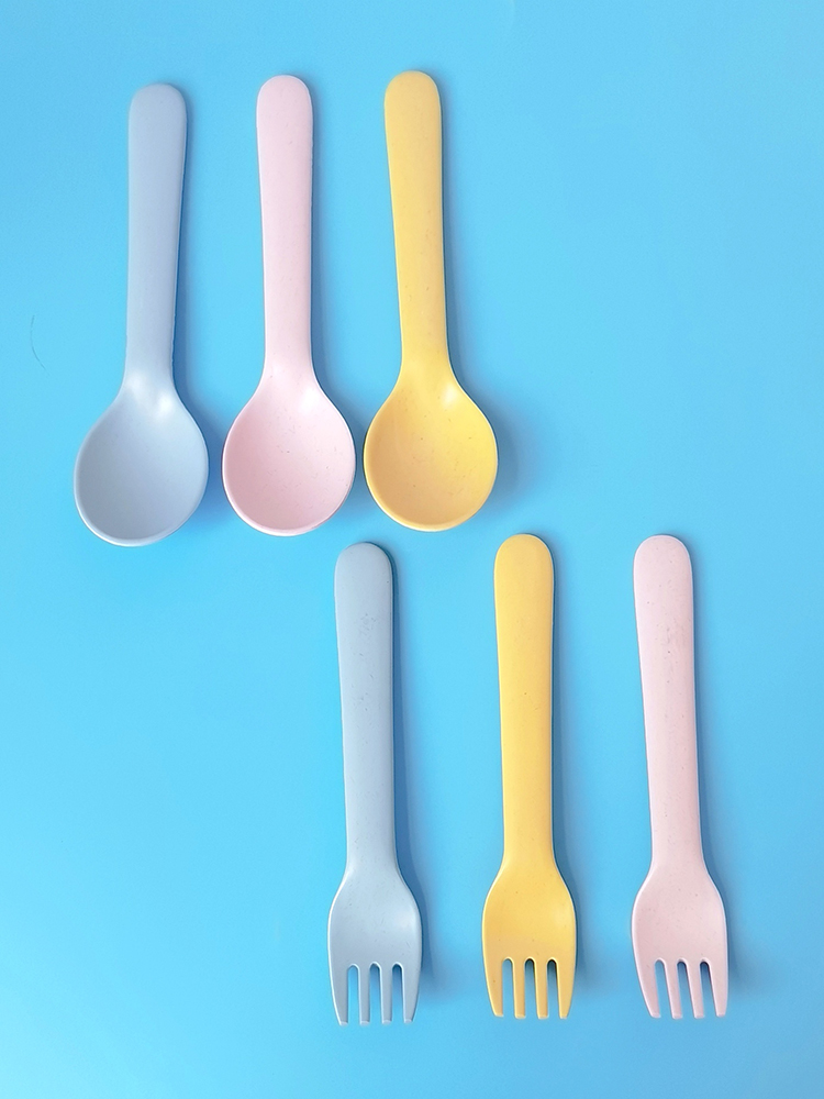 Set di Posate in Fibra di Bamb - Baby Food Restaurant recensione e prezzo